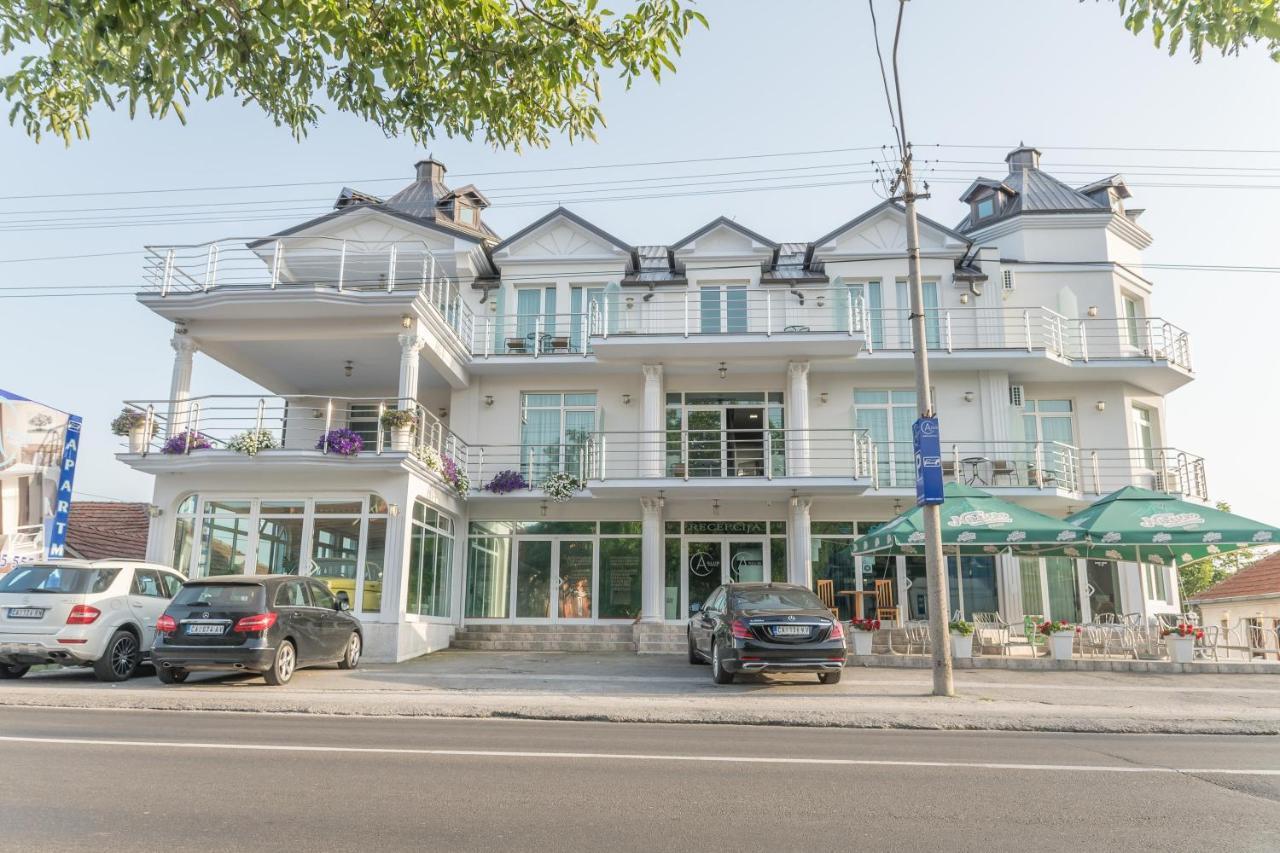 A Klub Apartmani Mrcajevci Exterior foto